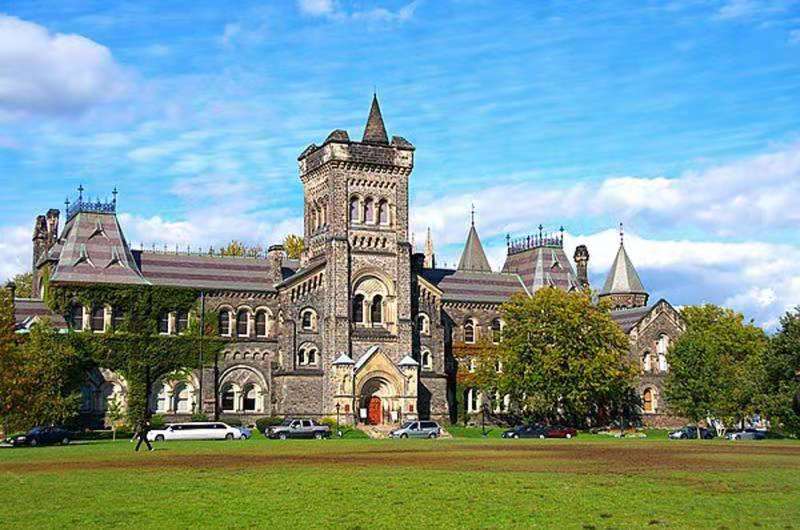 大学成绩中等，成功申请加拿大多伦多大学